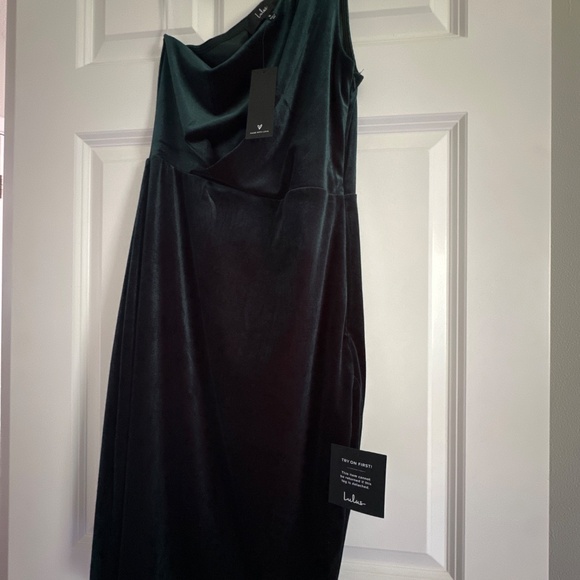 NWT Lulus Candlelit Date Forest Green Velvet One-shoulder Bodycon Dress - Size M - Picture 2 of 2